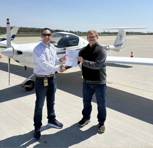 Eli Lawrence - commercial pilot